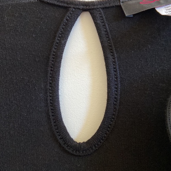 Absolutely adorable little black tiered dress in size M - Picture 5 of 10